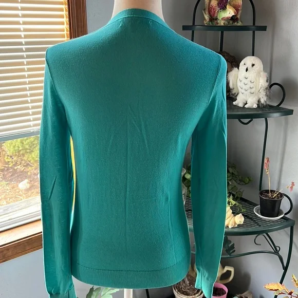 Nice Banana Republic Cardigan - Picture 5 of 10